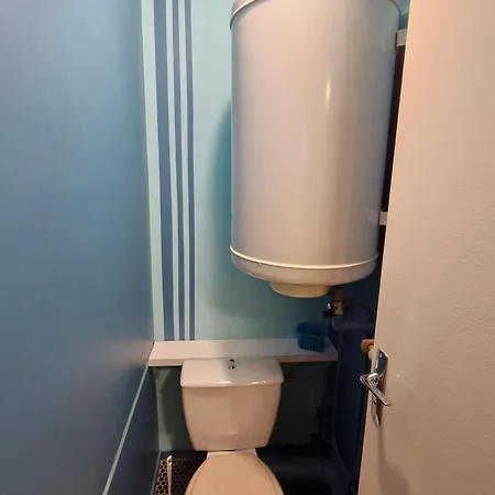 Spacieux Au Pied Des Pistes A Super - Fr-1-814-87 * Besse-et-Saint-Anastaise