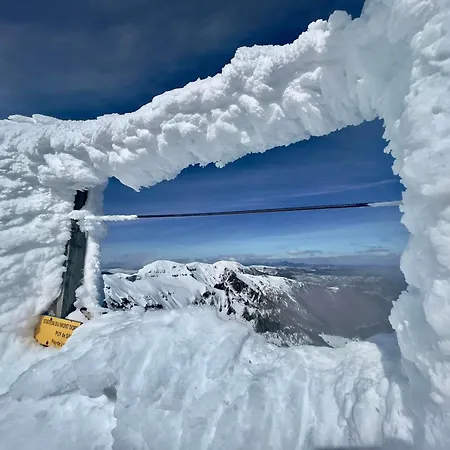 Spacieux Au Pied Des Pistes A Super - Fr-1-814-87