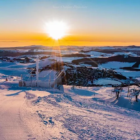 Spacieux Au Pied Des Pistes A Super - Fr-1-814-87 Apartament