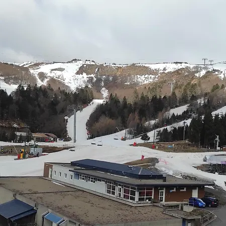 Spacieux Au Pied Des Pistes à - Fr-1-814-87 Super Besse