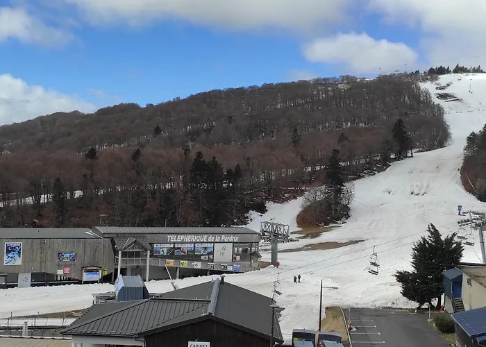 Appartement Spacieux Au Pied Des Pistes à - Fr-1-814-87 *